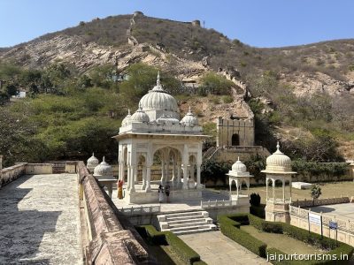 Royal Gaitor Ki Chhatriyan — Jaipur photo 5