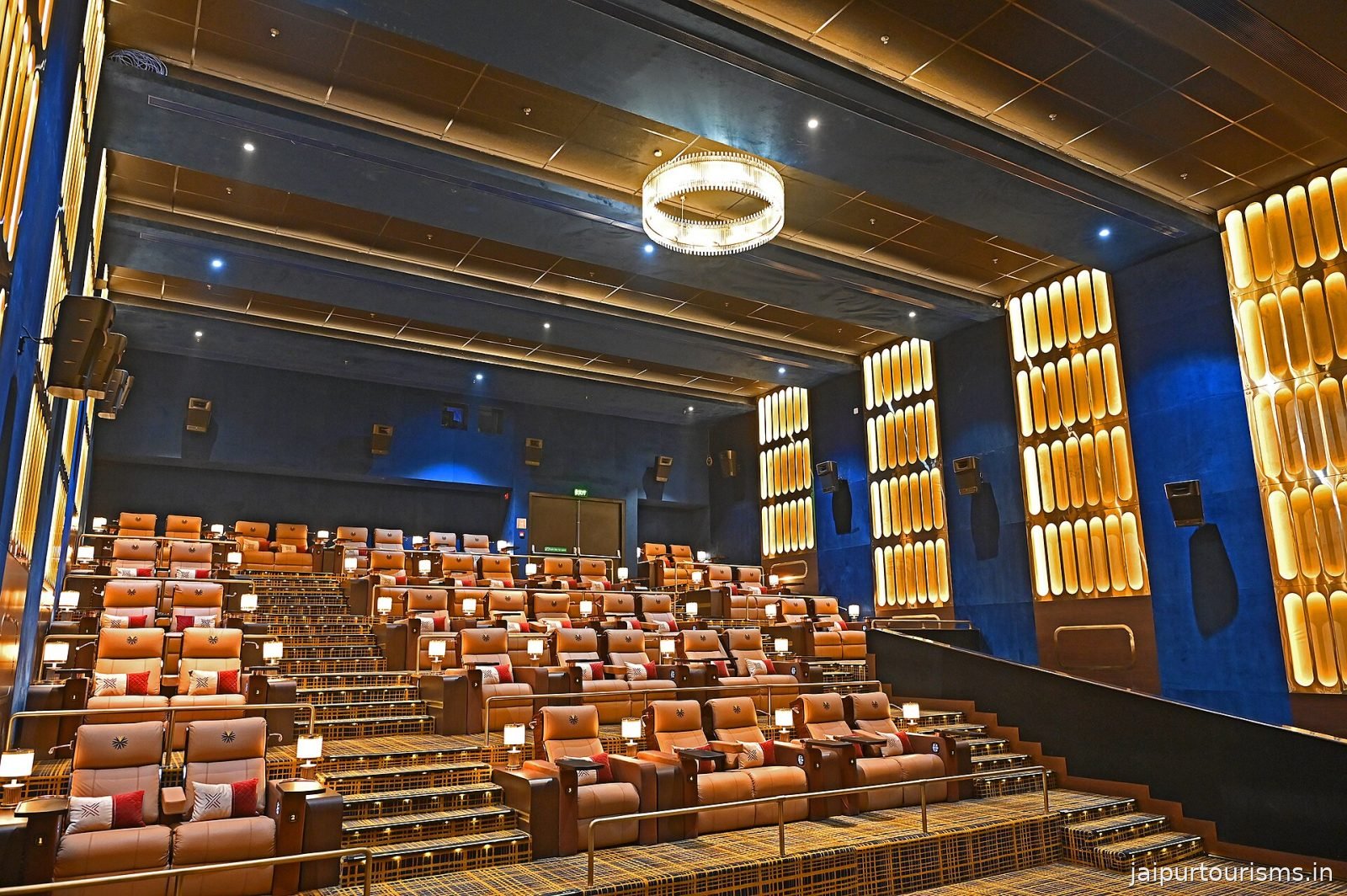 INOX Crystal Palm