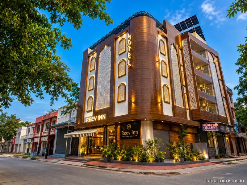 Hotel Reeve Inn — Jaipur