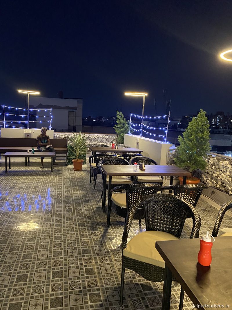 D'Oasis Cafe — Jaipur