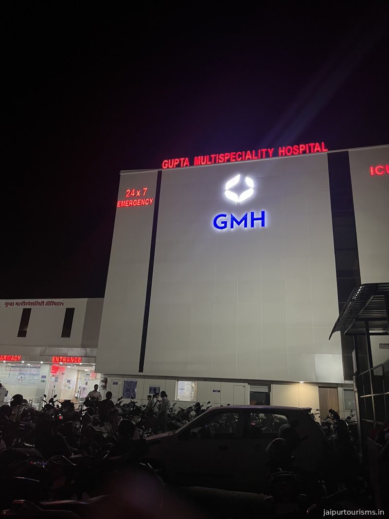 Dr. Rishabh Gupta ( D.M. Gastro - Gold medalist - sms hospital, jaipur ) — Jaipur