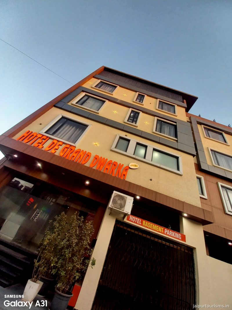 Hotel de grand dwarka — Jaipur