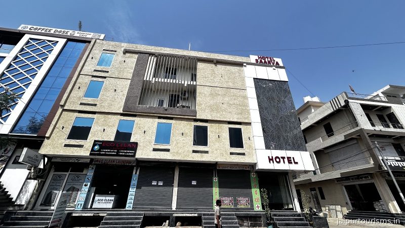 Hotel saarva — Jaipur