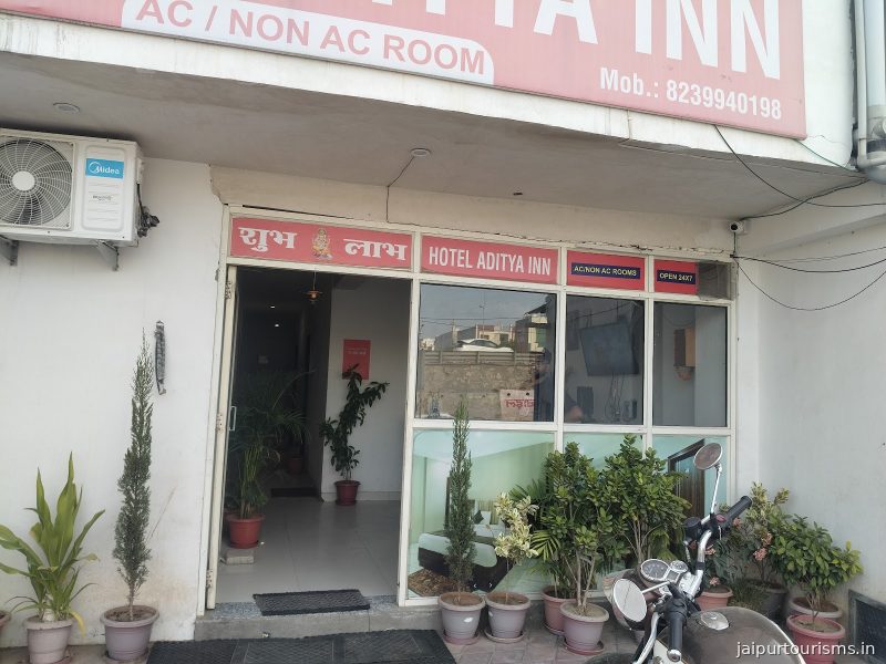 Hotel Aditya Inn — Jaipur