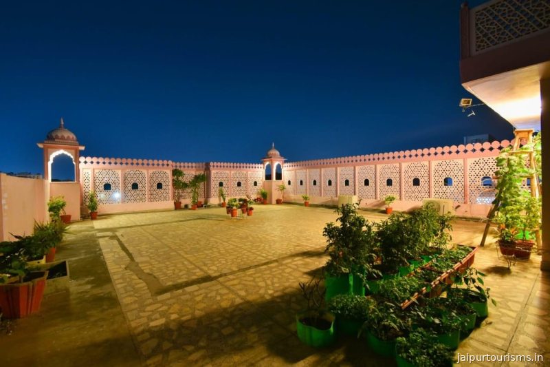 Hotel Jaisingh Palace — Jaipur