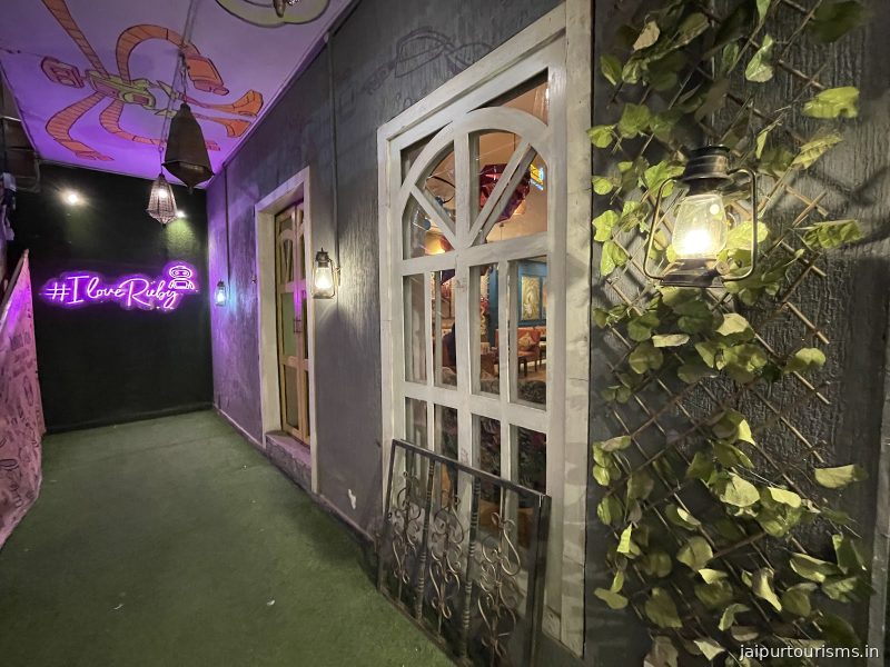 The Yellow House Robot Restaurant — Jaipur