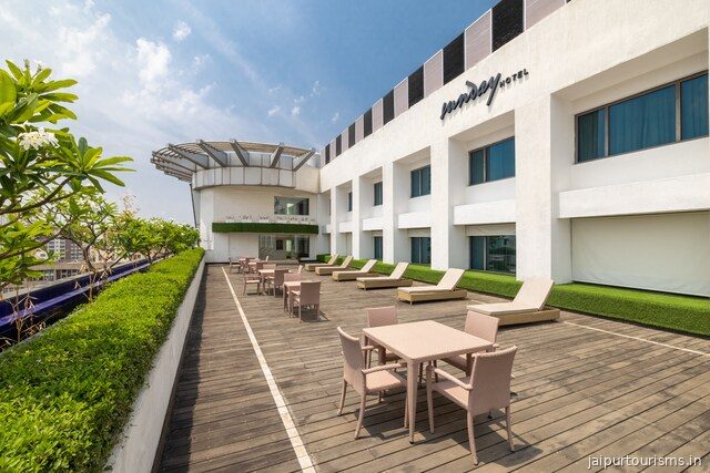 Sunday Hotel Jaipur — Jaipur