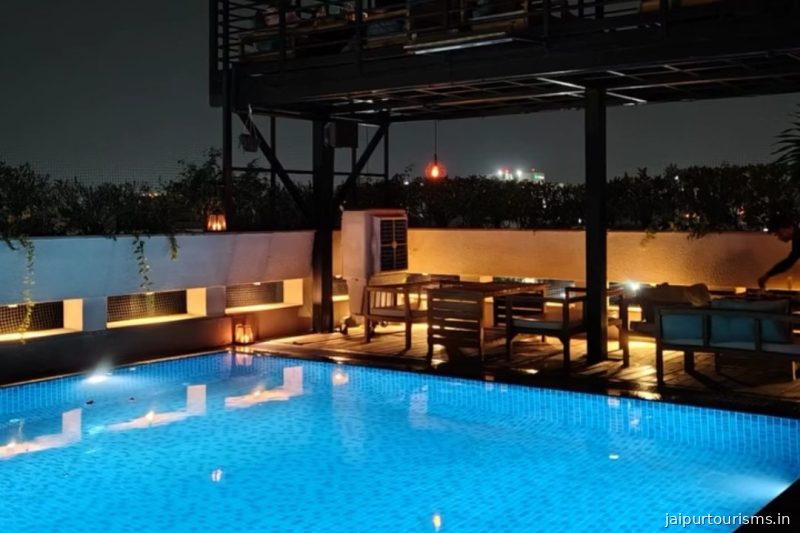 Draught House Bar & Grill — Jaipur