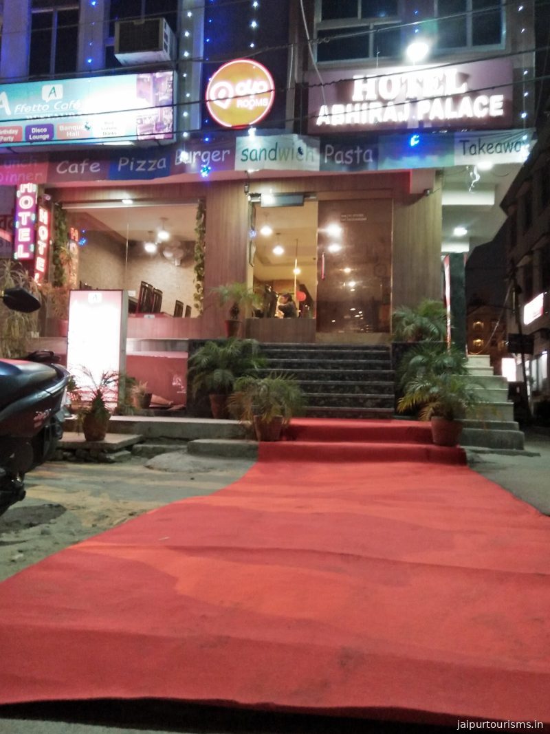 Affetto Cafe — Jaipur