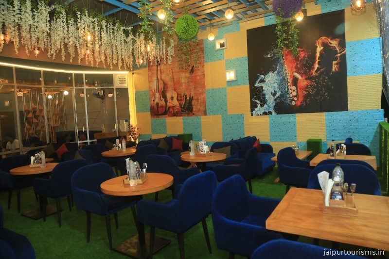 Flames Cafe & Kitchen — Jaipur